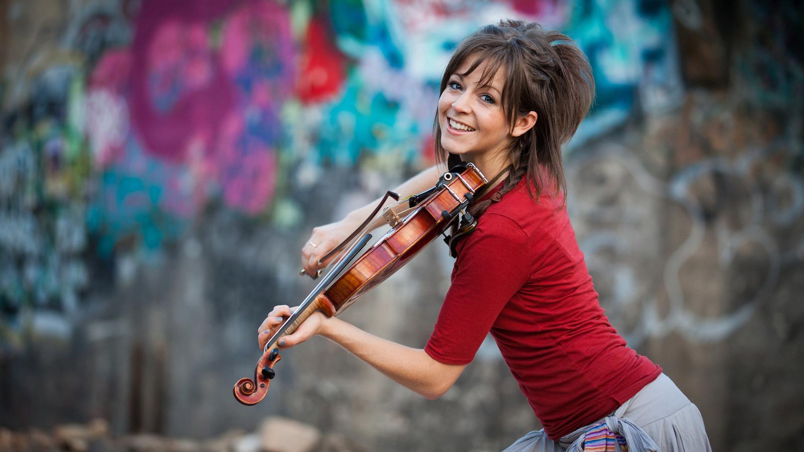 Dubstep Violinist Lindsey Stirling Made $6 Million From YouTube.