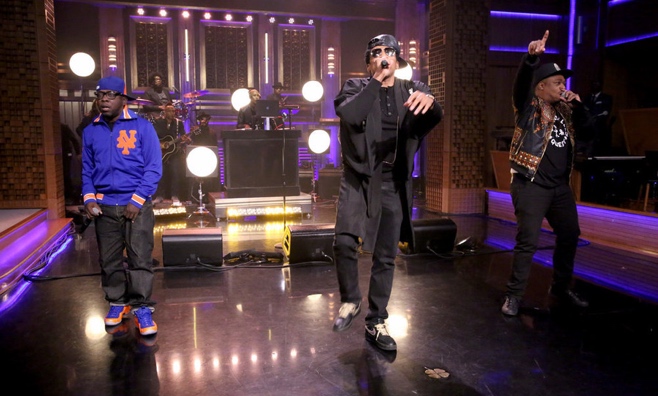 THE TONIGHT SHOW STARRING JIMMY FALLON -- Episode 0367 -- Pictured: (l-r) Jarobi White, Q-Tip, and Phife Dawg of musical guest A Tribe Called Quest perform with The Roots on November 13, 2015 -- (Photo by: Douglas Gorenstein/NBC)