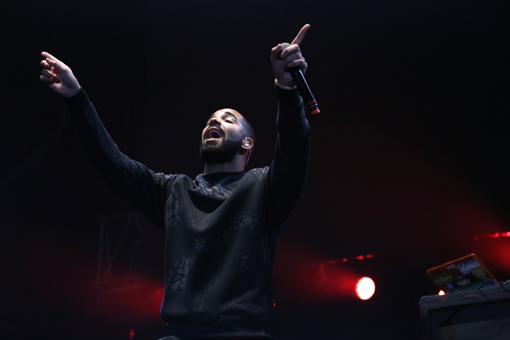 Drake Set To Be Musical Guest And Host Of Saturday Night Live Rtt